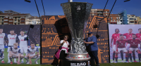 El Manchester United y el Tottenham buscan salvar una mala temporada en la final inglesa de la Europa League